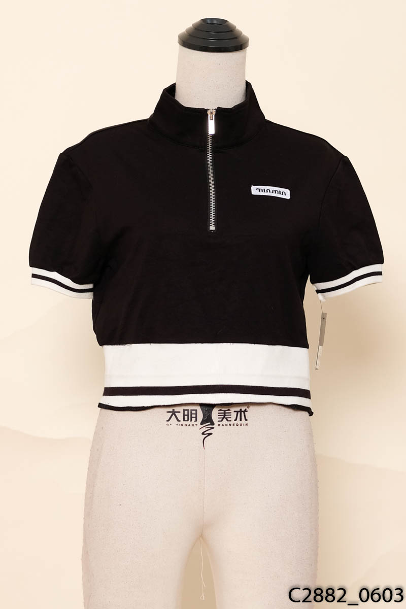 Áo croptop đen khóa kéo