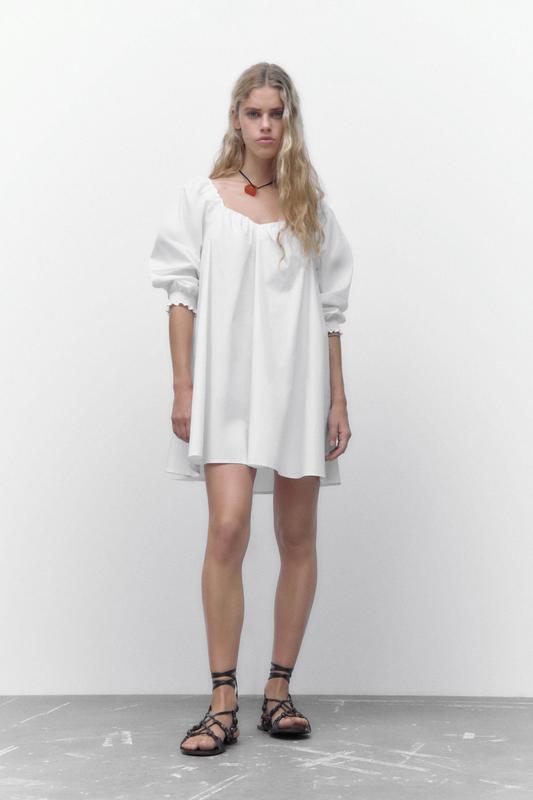 Đầm babydoll trắng Zara