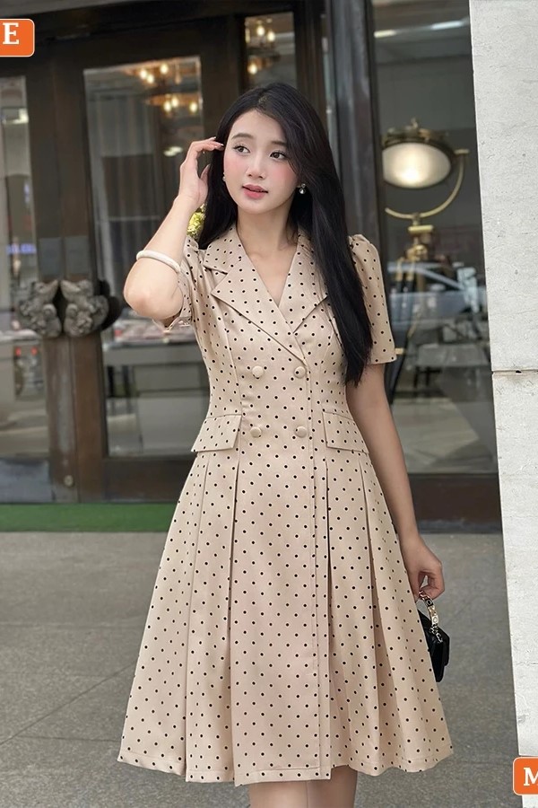 BEMINE- Đầm be chấm bi đen New Tags