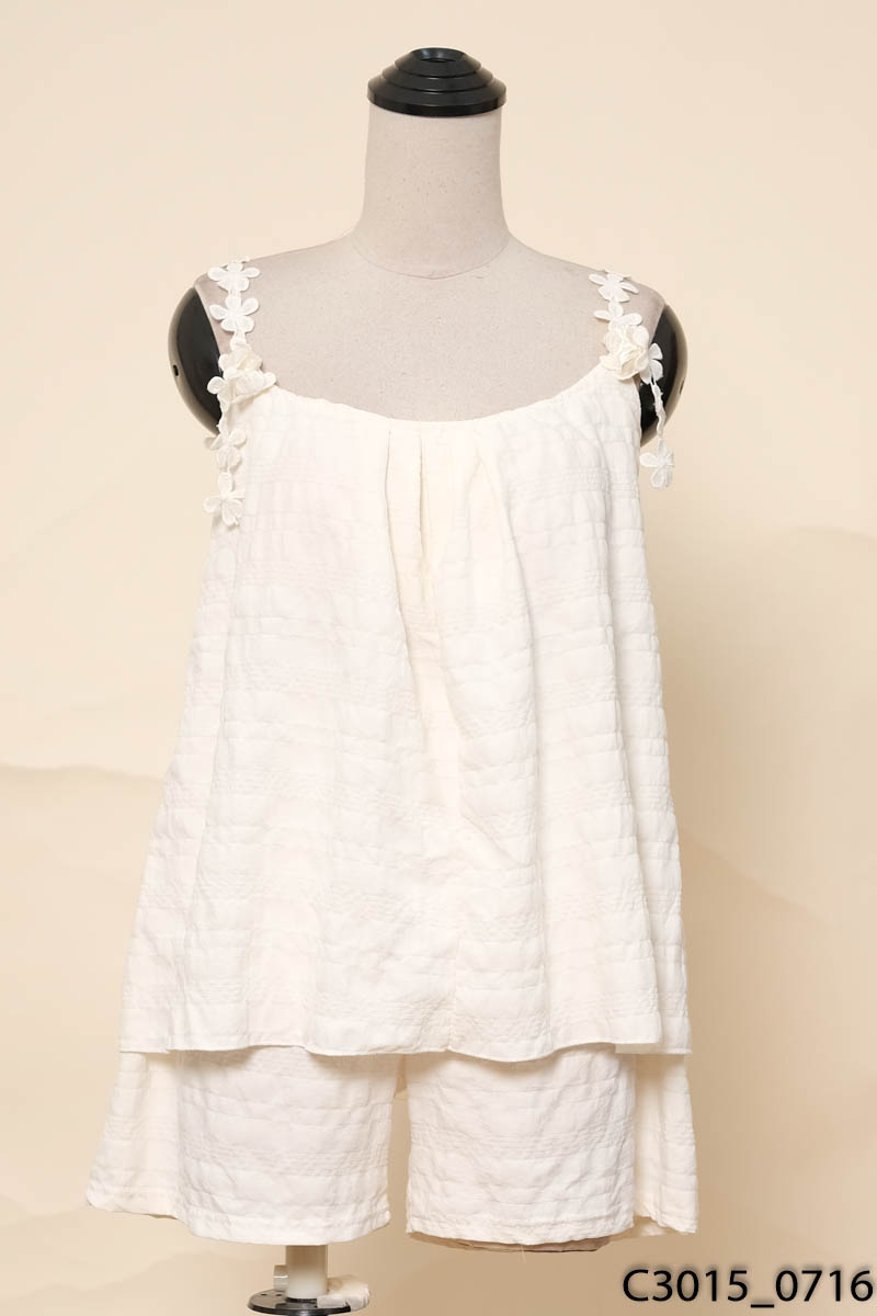 Set áo 2 dây be đính hoa + quần shorts