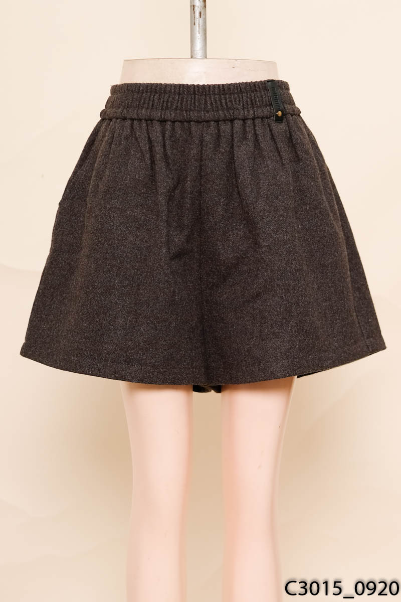 Quần short dạ xám