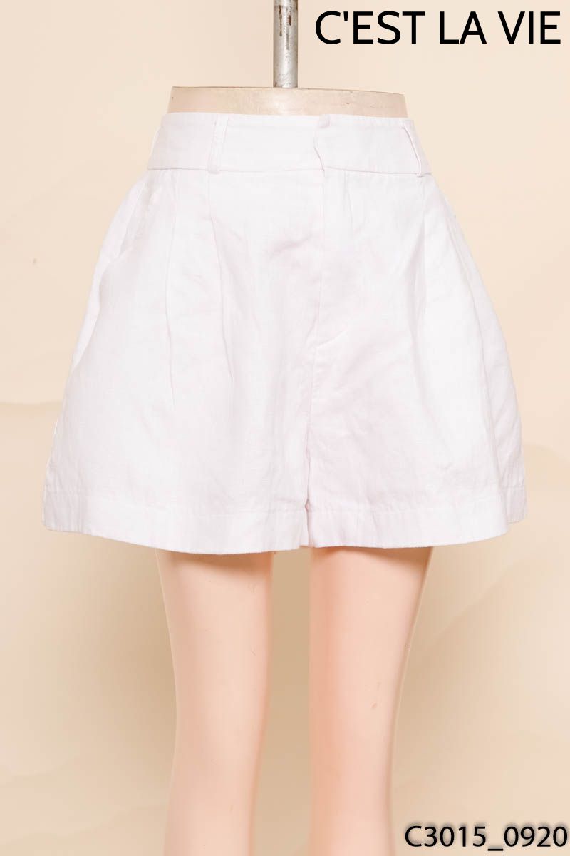 C'EST LA VIE- Quần short linen trắng
