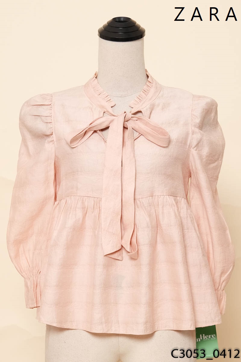 Áo hồng viền bèo Zara