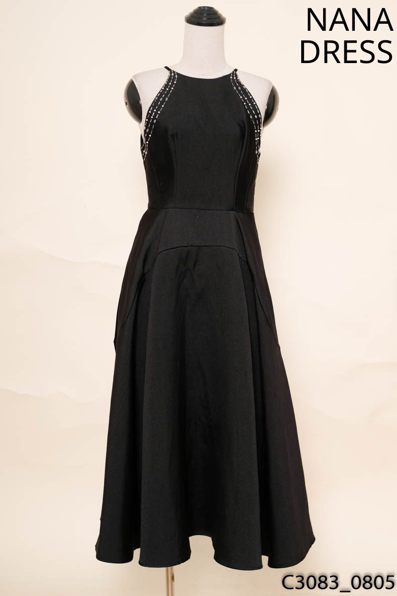 NANA DRESS DESIGN - Đầm cổ yếm đen đính đá