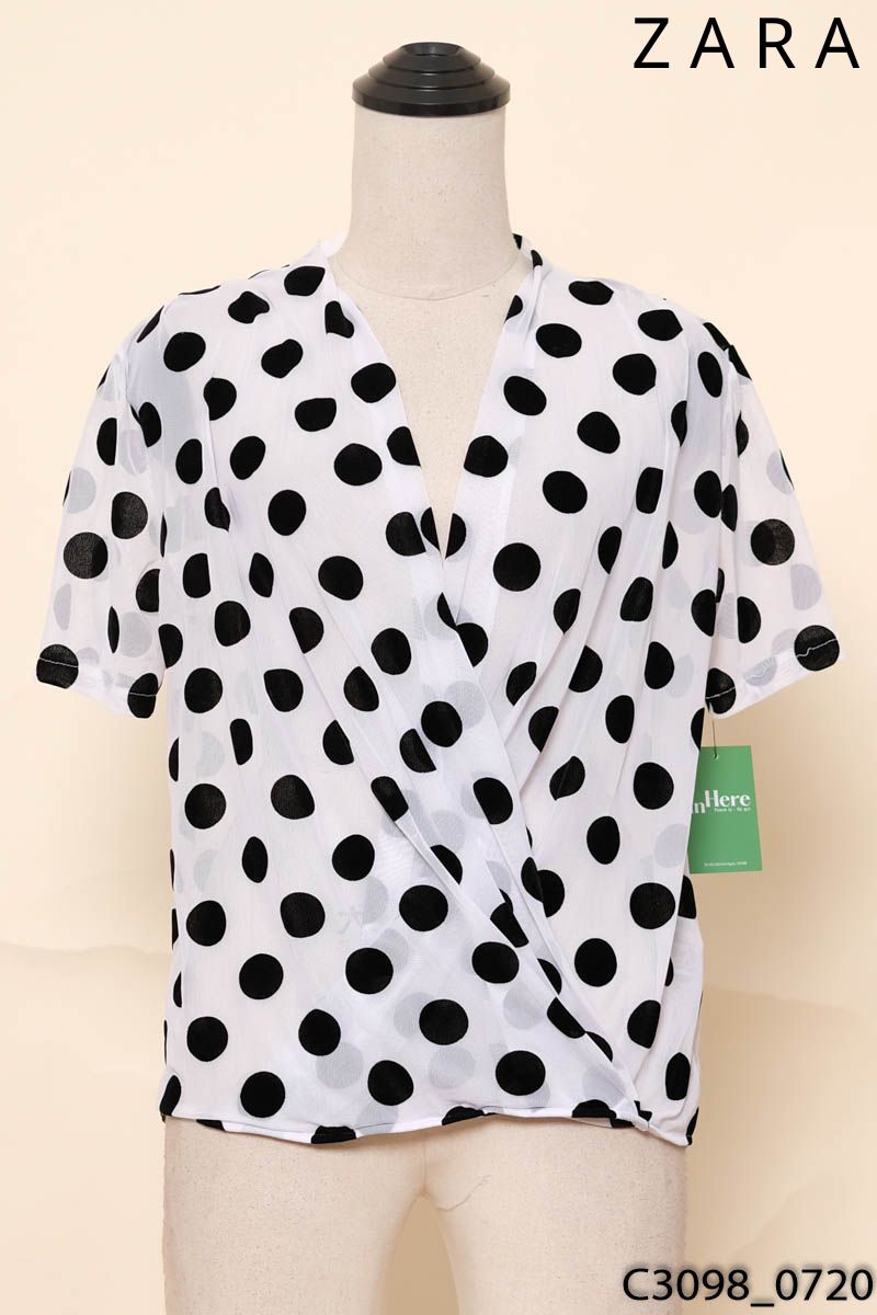 Áo lưới trắng chấm bi Zara