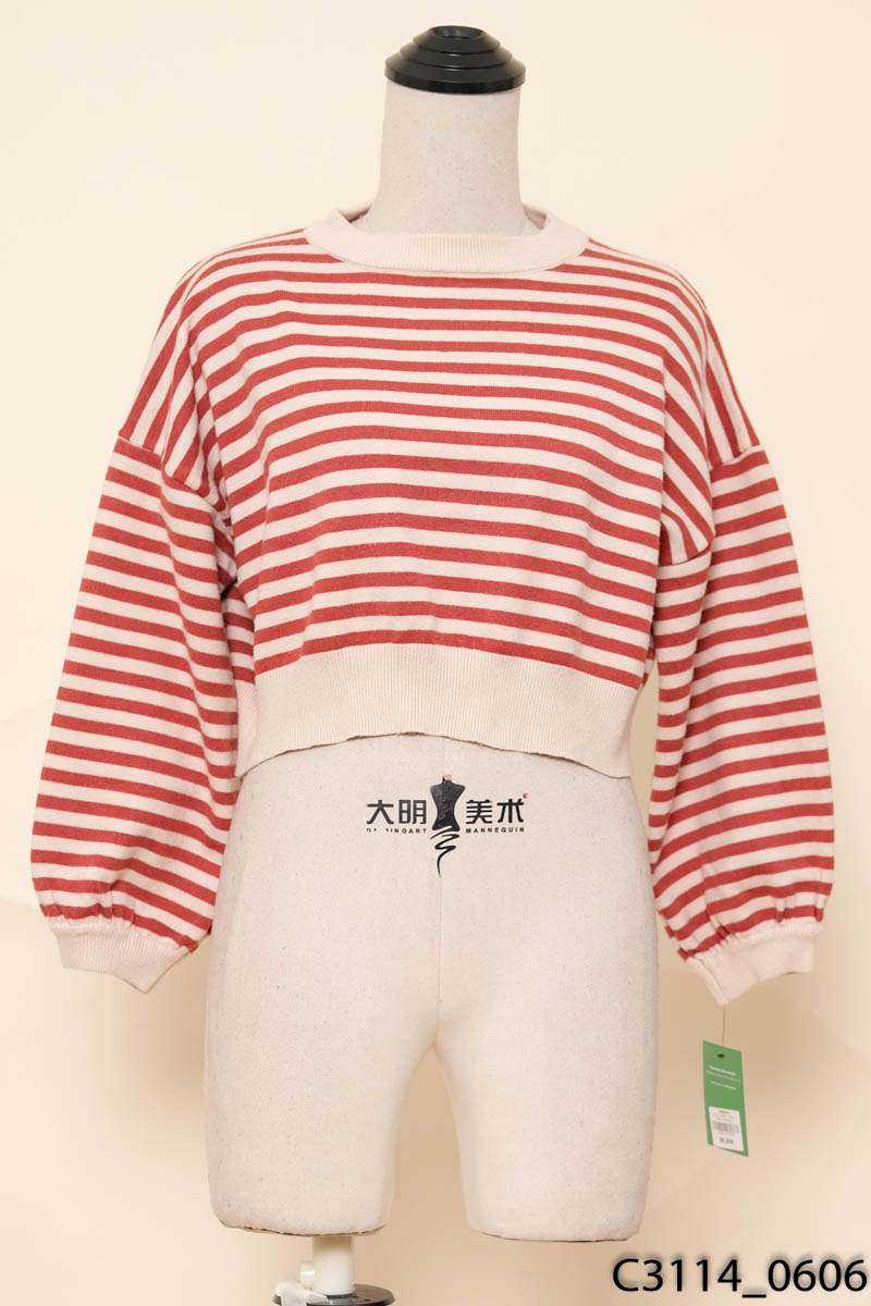Áo len kẻ kem đỏ croptop
