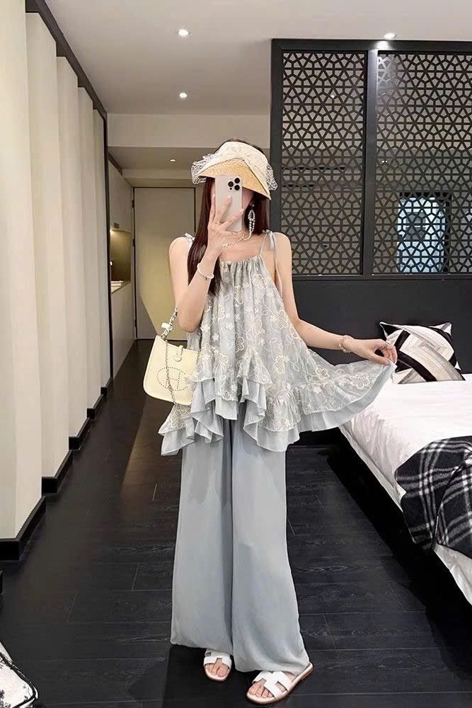 Áo 2 dây cổ yếm xanh