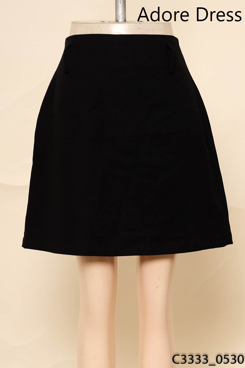 Chân váy đen chữ A Adore Dress