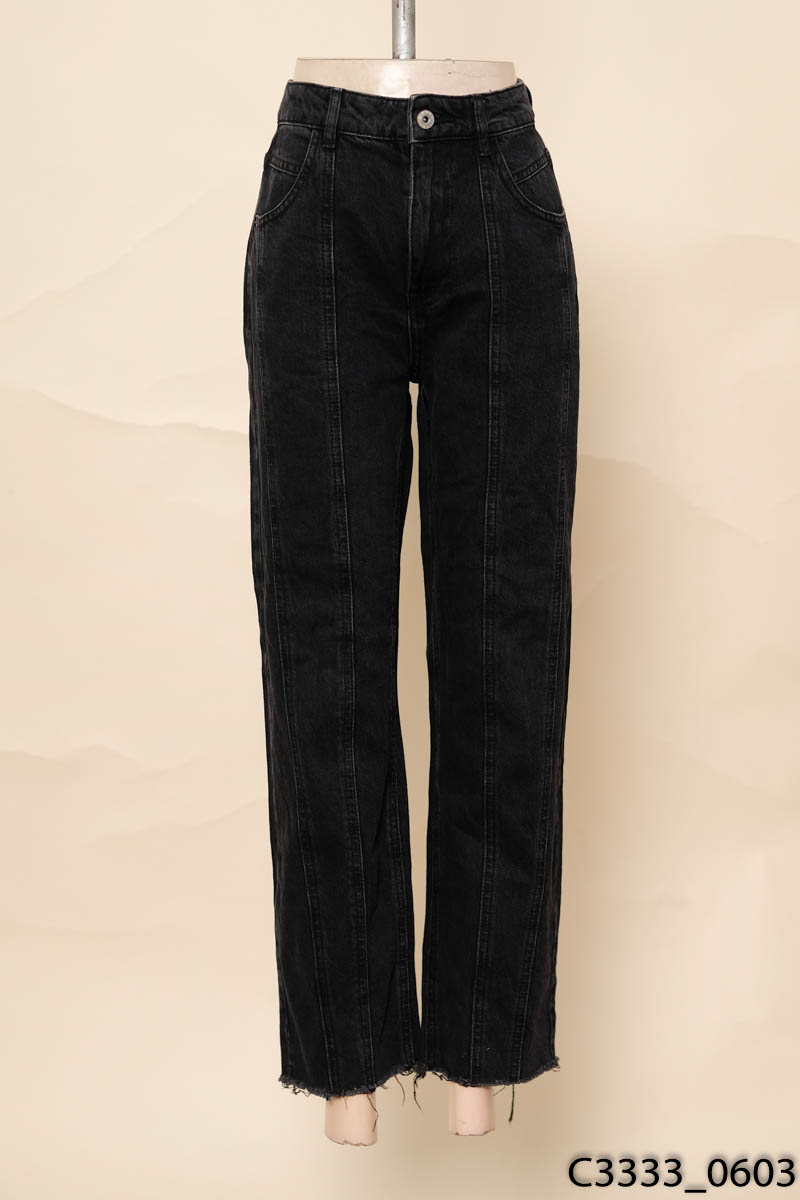 Quần jeans đen baggy