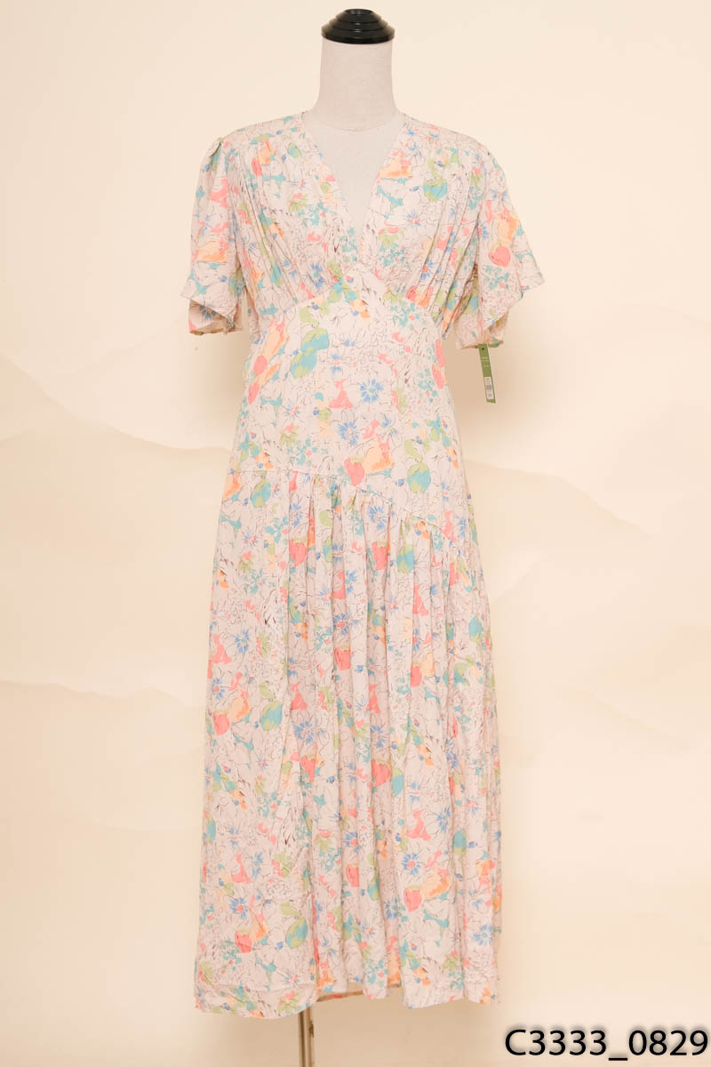 Đầm be họa tiết hoa cổ V New Tags