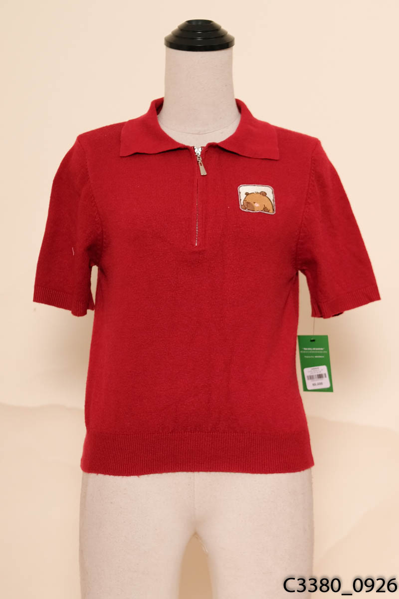 Áo polo đỏ họa tiết