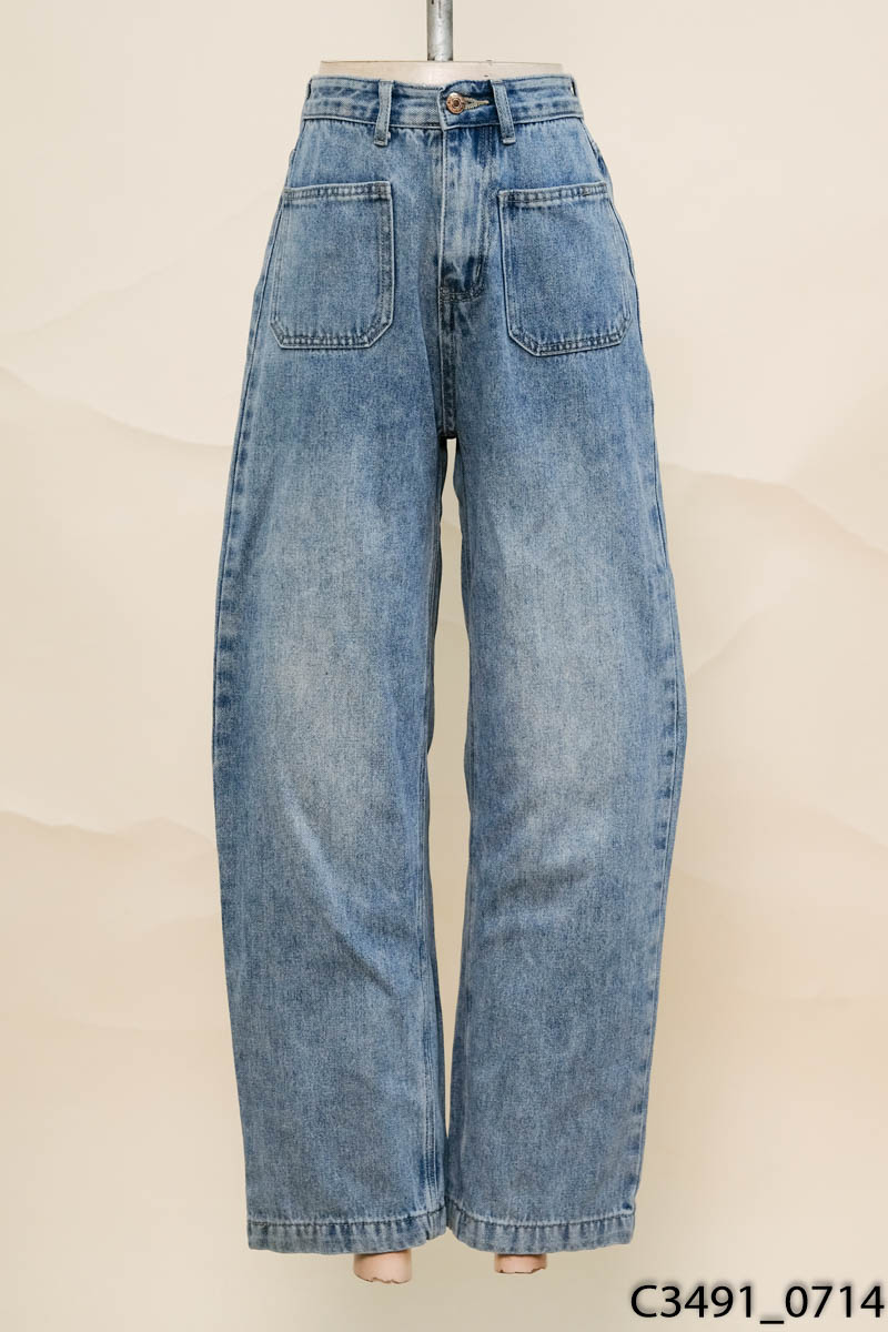 Quần jeans xanh nhạt ống suông