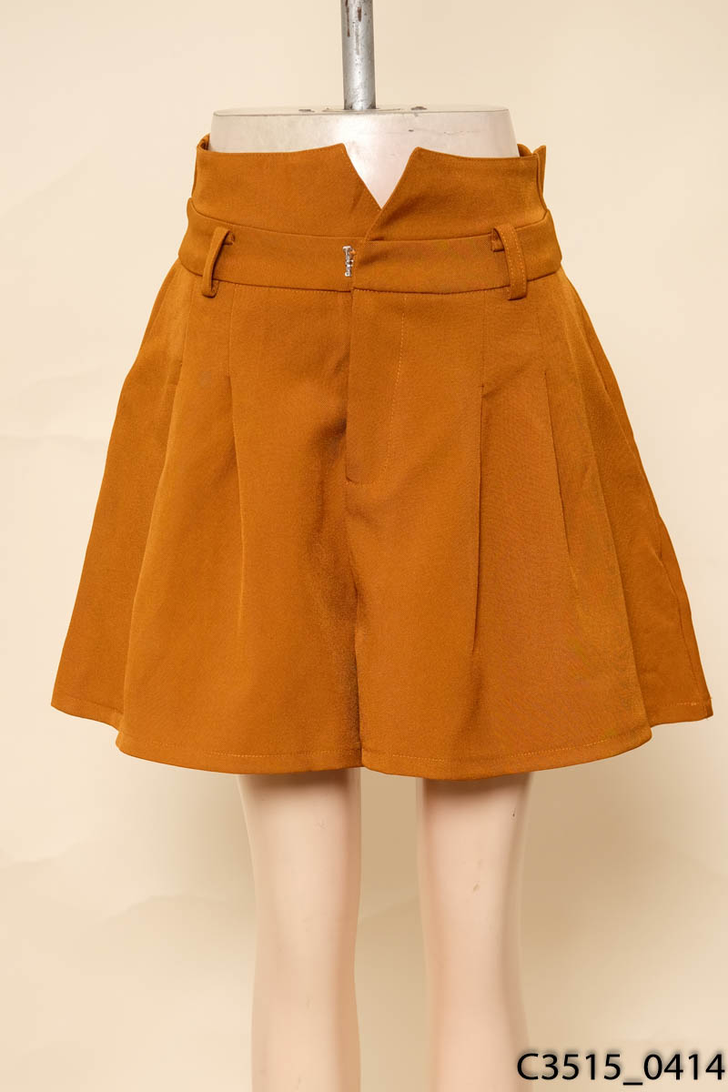 Quần shorts nâu cam