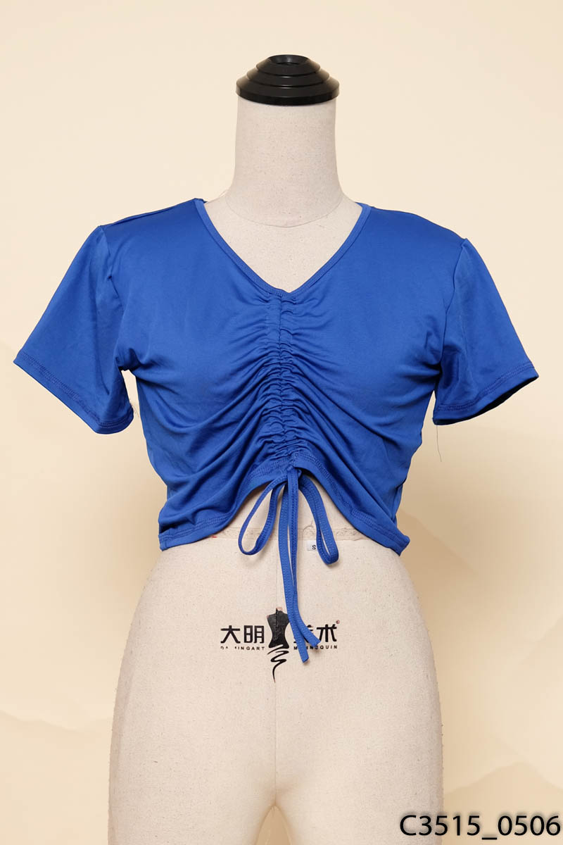 Áo tập xanh chun New Tags