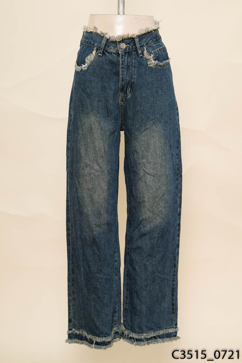 Quần jeans xanh tua rua
