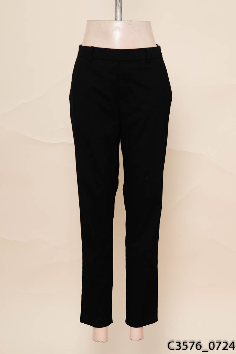 Quần đen baggy Uniqlo