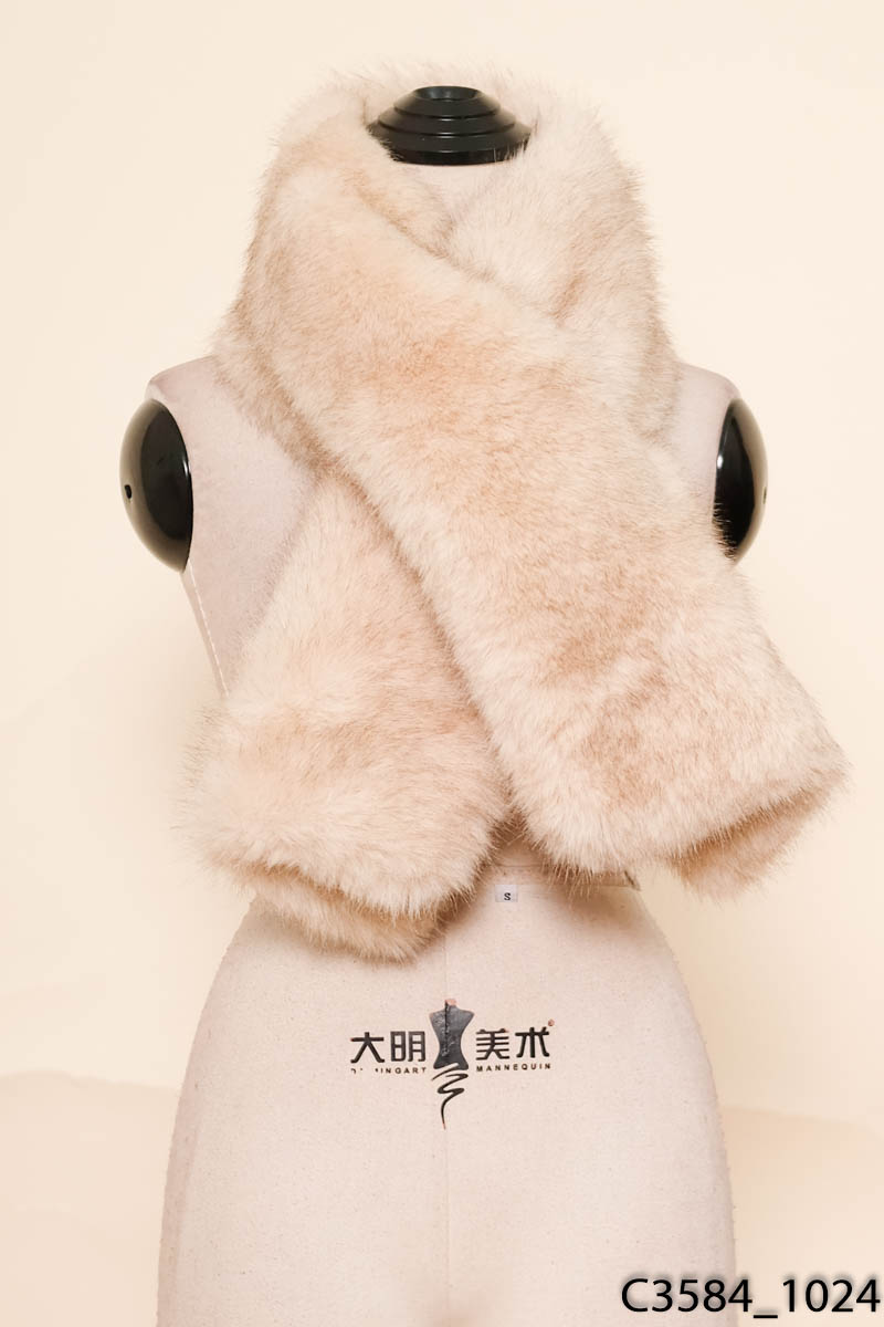 Khăn choàng lông be Zara New Tags