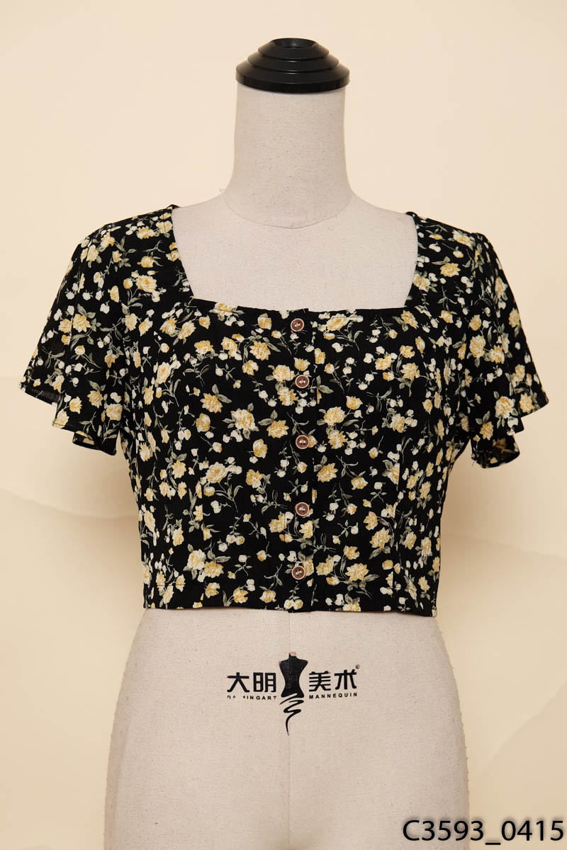 MAY - Áo đen hoa nhí croptop