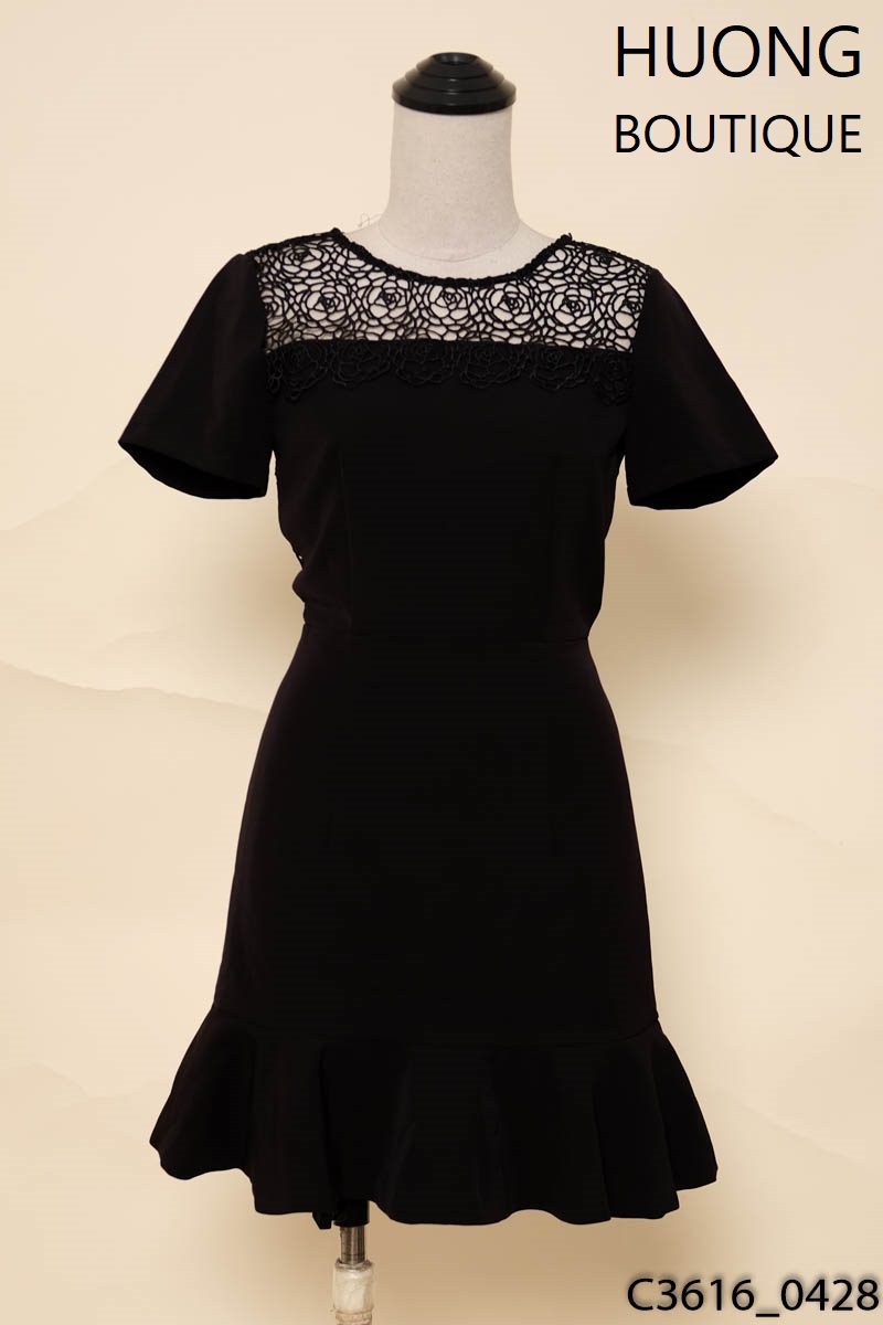 HƯƠNG BOUTIQUE-Đầm đen đuôi cá