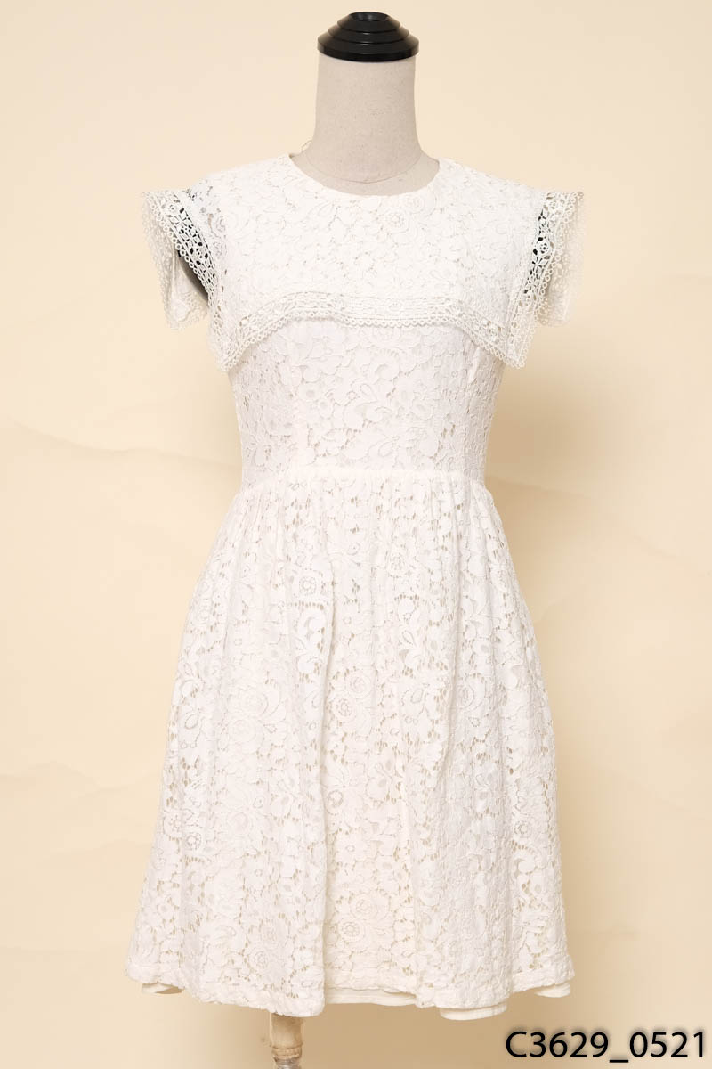 YOUNG CLOTHING-Đầm kem ren