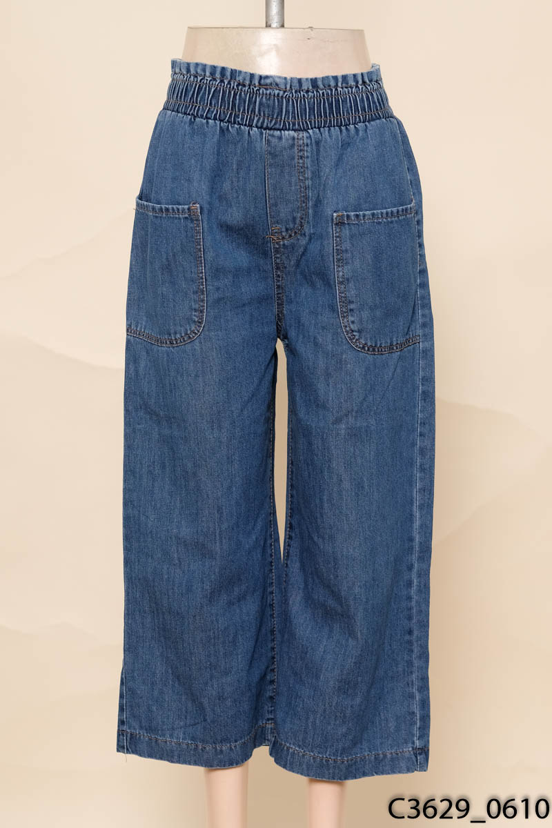 Quần jeans xanh