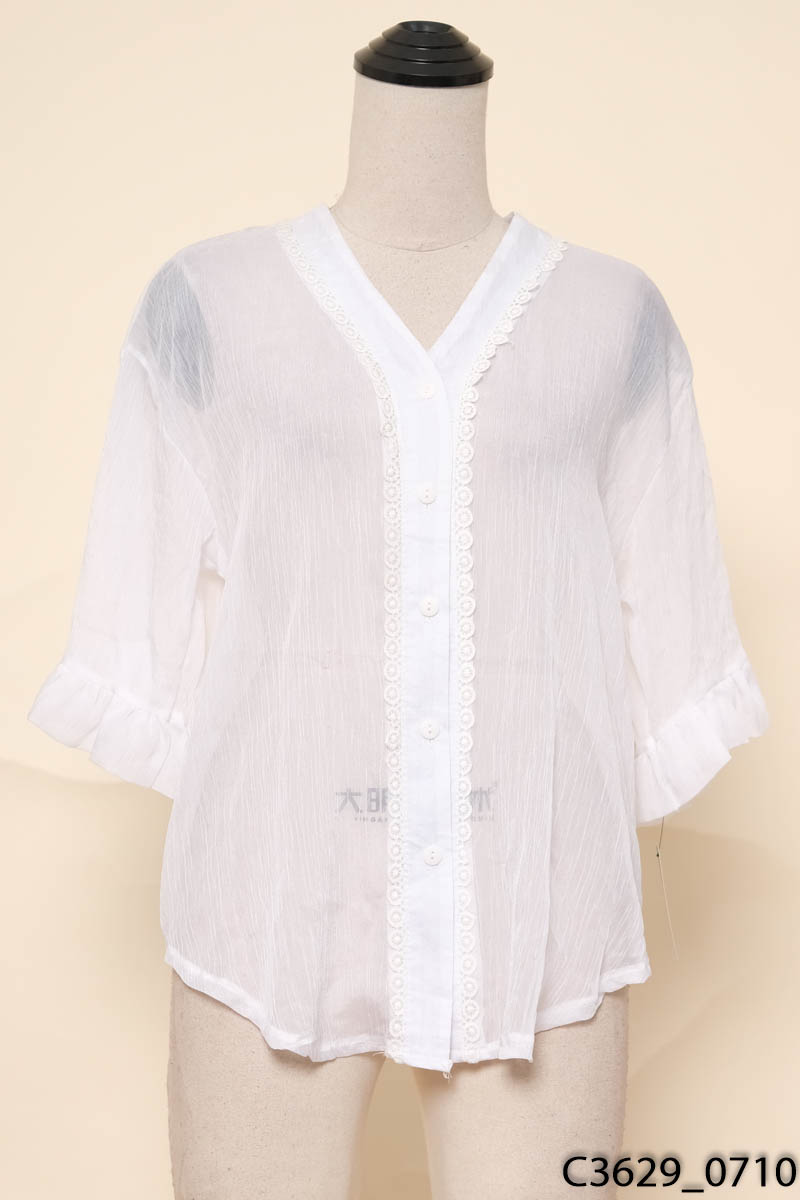 Áo trắng cổ V New Tags