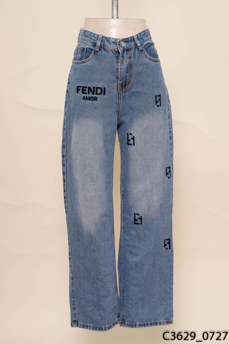 Quần jeans xanh ống suông