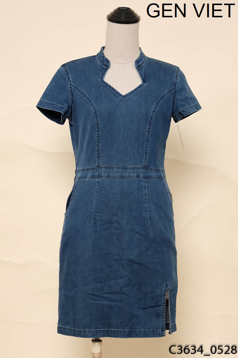 Đầm jean xanh khoét cổ Gen Viet