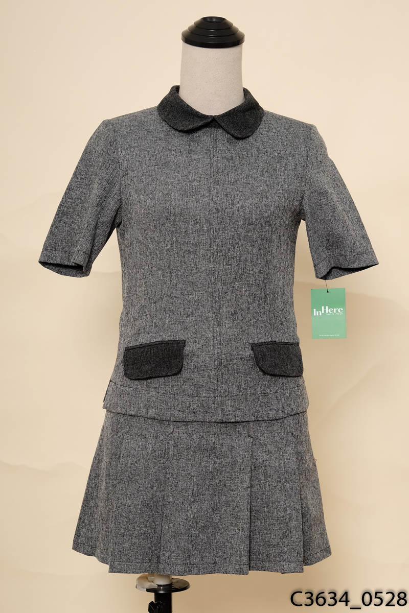 Set áo xám + chân váy xám xếp ly