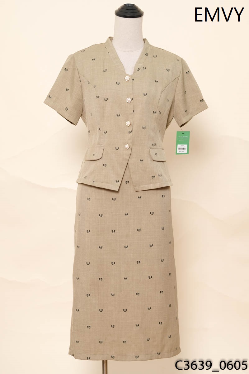 EMVY - Set áo xanh họa tiết + chân váy