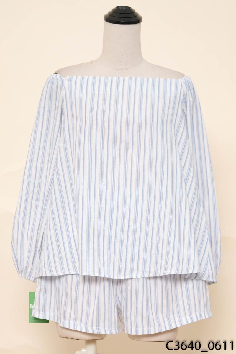 Set áo trễ vai kẻ xanh trắng + quần shorts