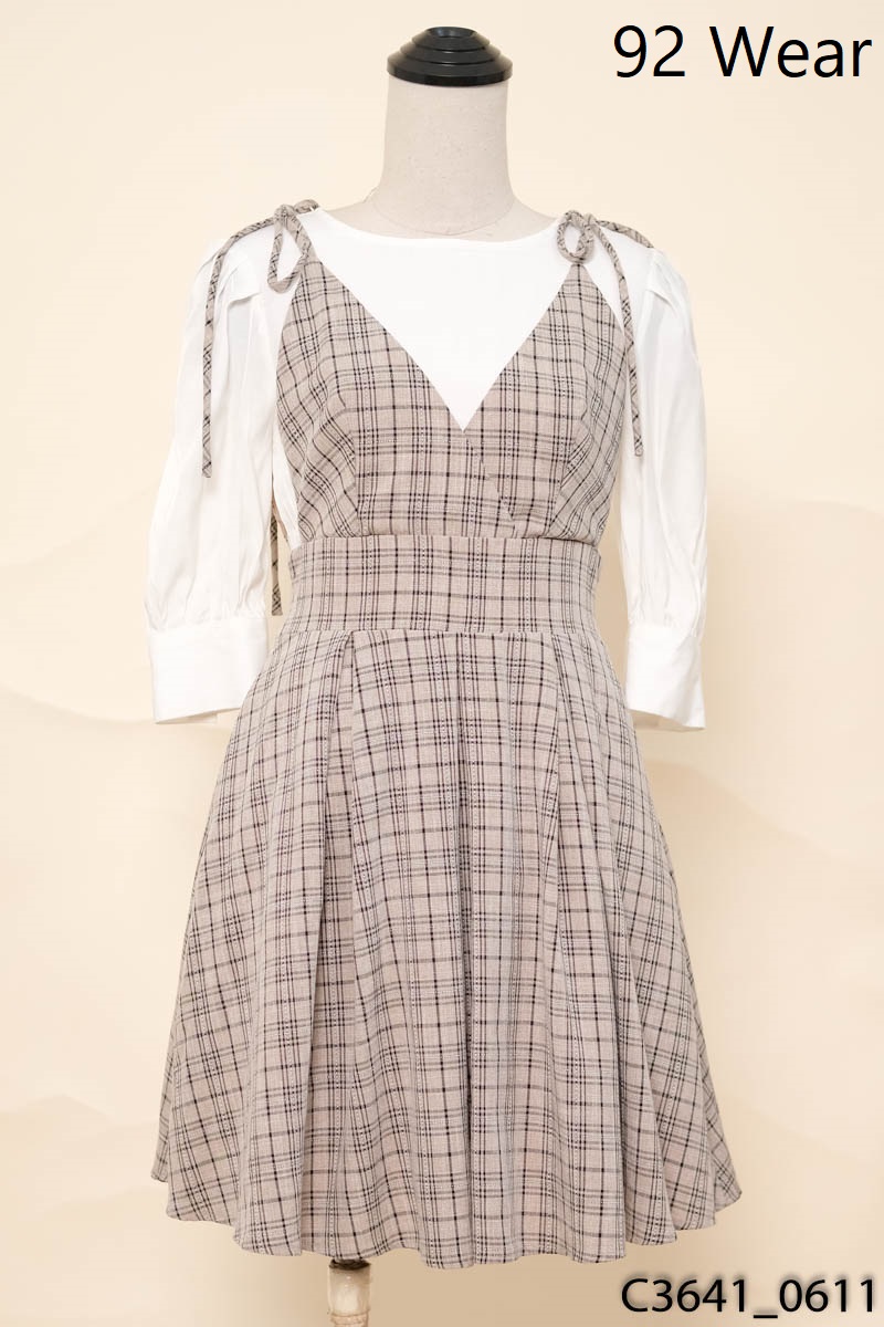 Đầm yếm xám kẻ phối trắng 92 Wear