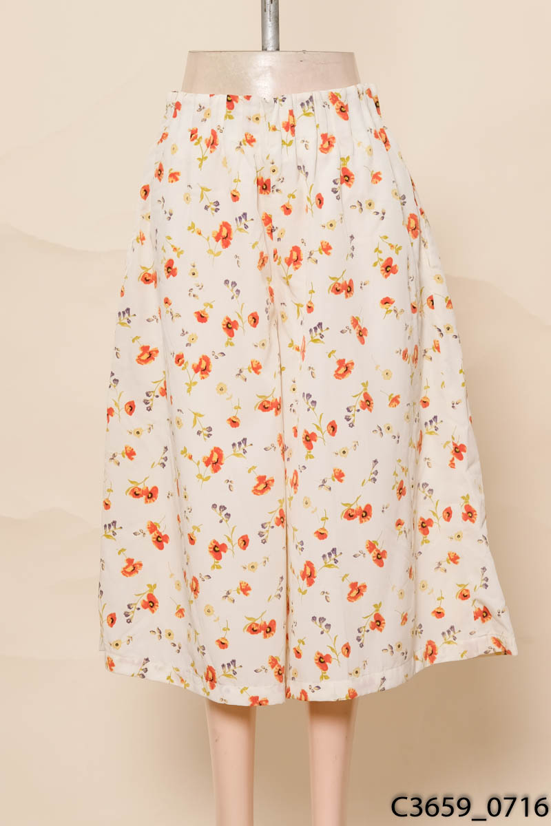 Quần culottes be họa tiết