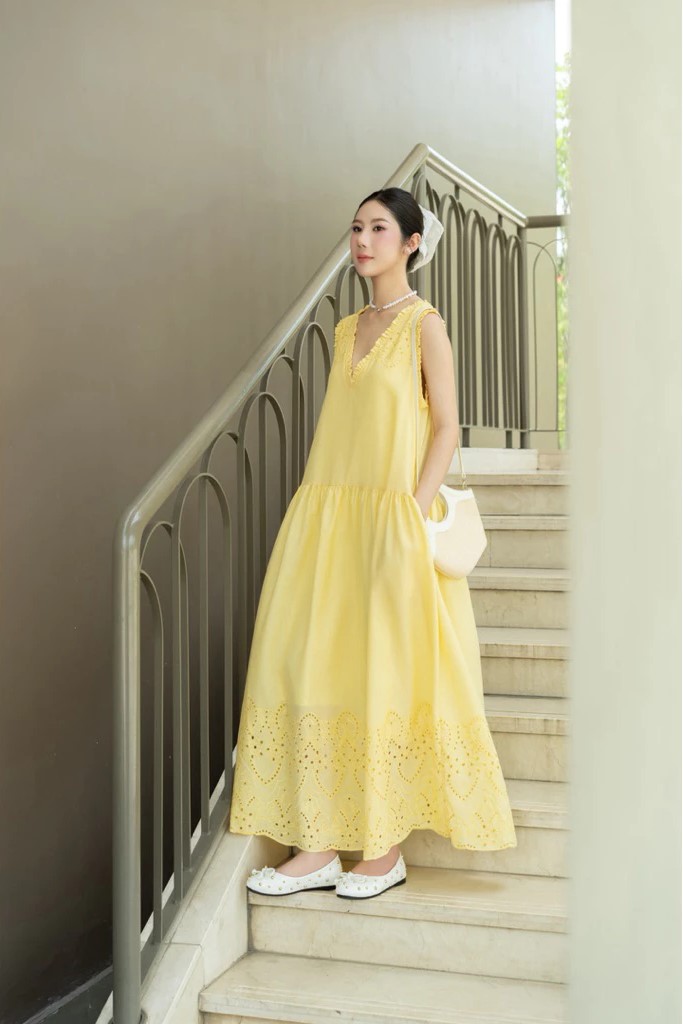 PETBYCHANG - Đầm vàng sát nách