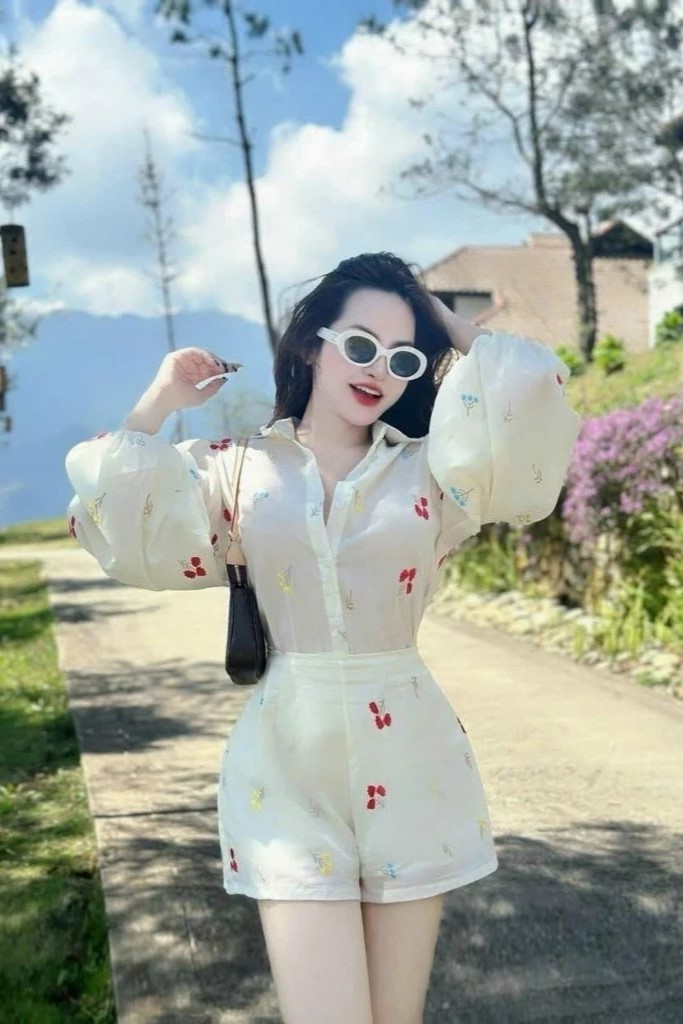 Set áo mi be họa tiết + quần shorts