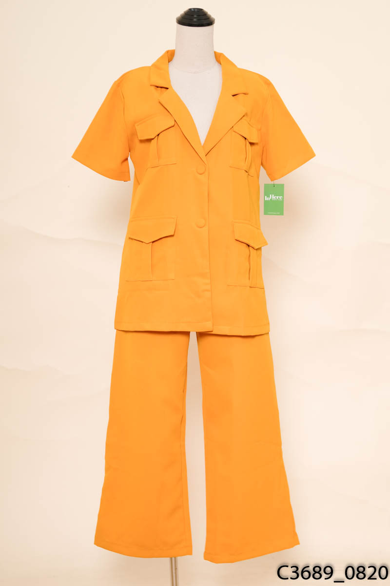 Set áo vàng cổ vest cộc tay + quần vàng ống rộng New Tags
