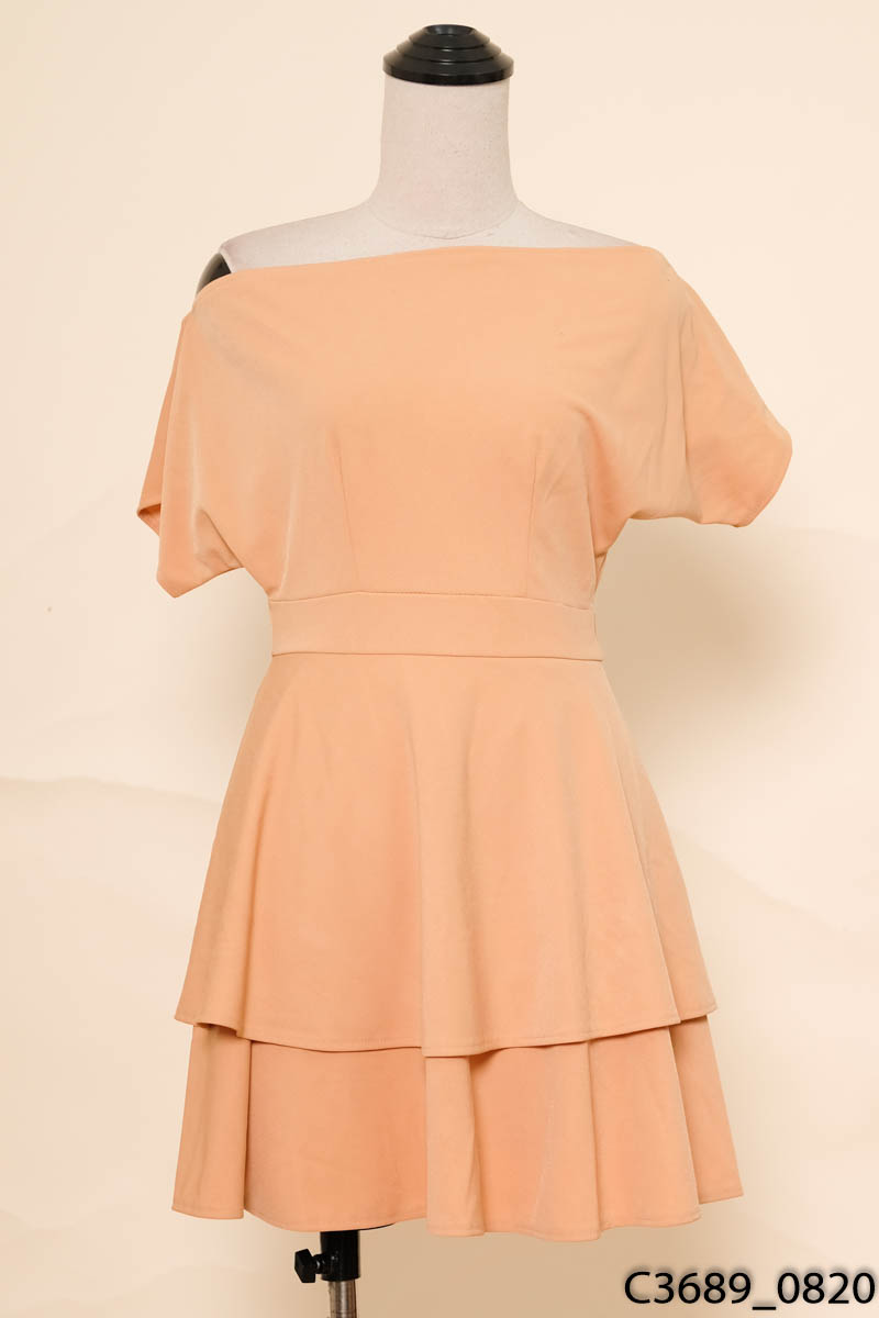Đầm be cam lệch vai New Tags