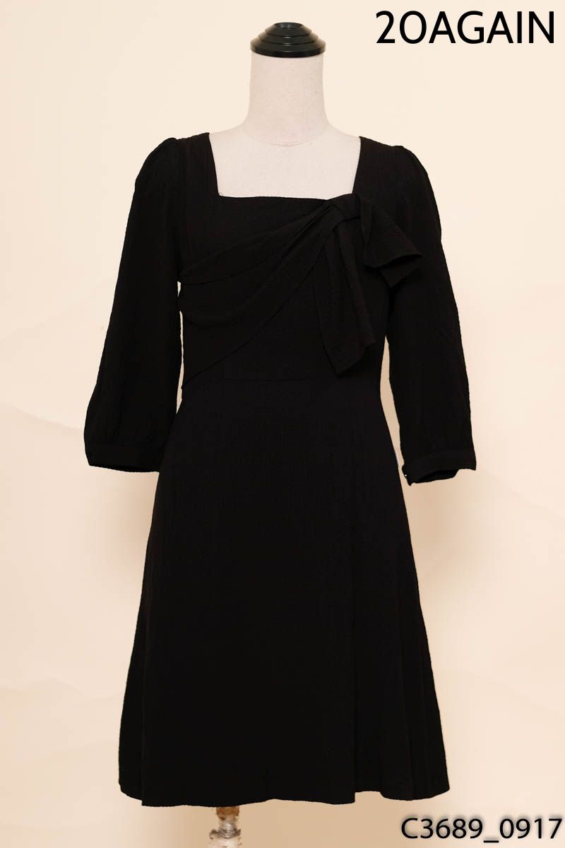 Đầm đen cổ vuông 20Again New Tags