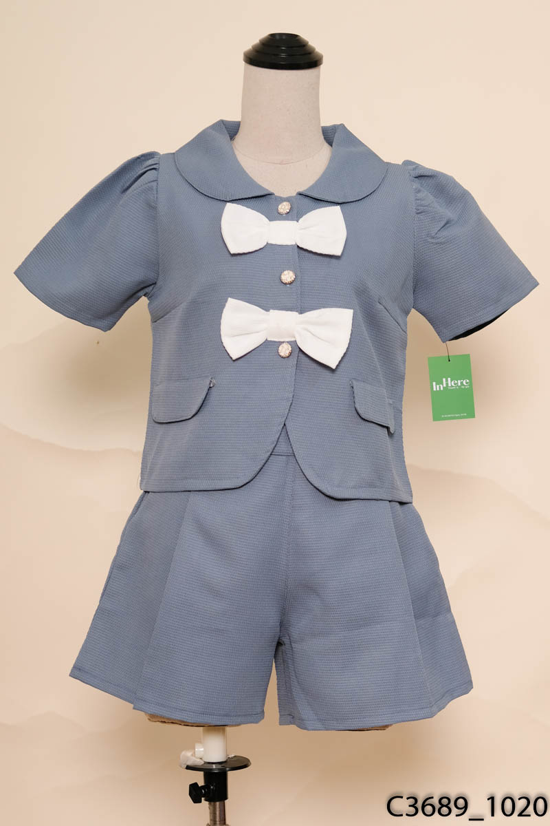 Set áo xanh đính nơ + quần shorts
