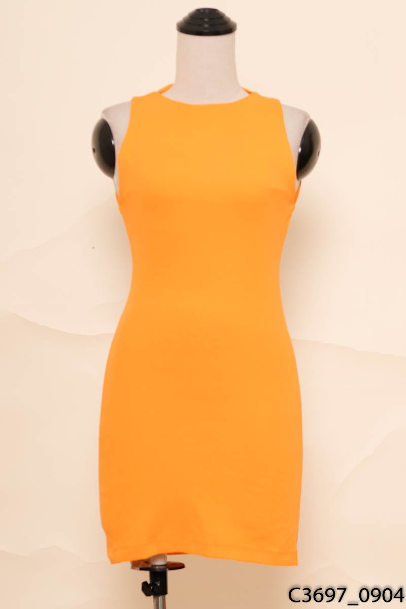 Đầm ba lỗ cam