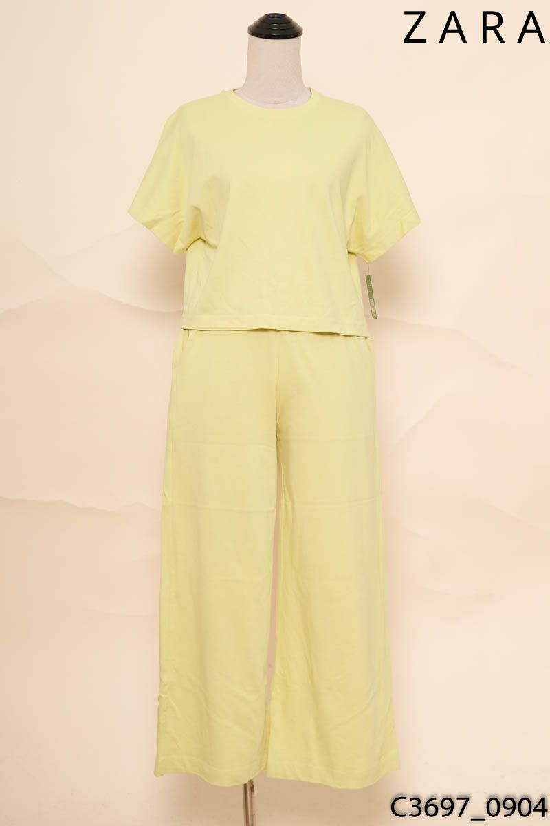 Set áo thun xanh + quần suông Zara