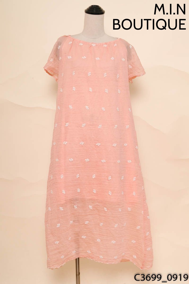 M.I.N BOUTIQUE - Đầm hồng họa tiết dáng suông