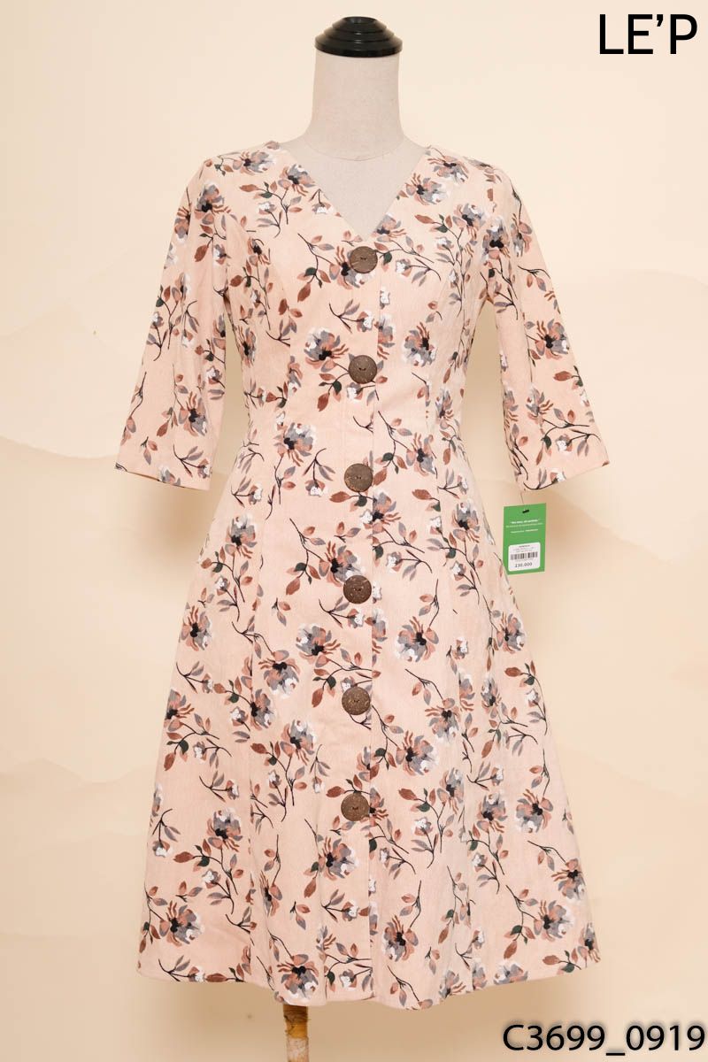 Đầm be cổ V họa tiết Lép
