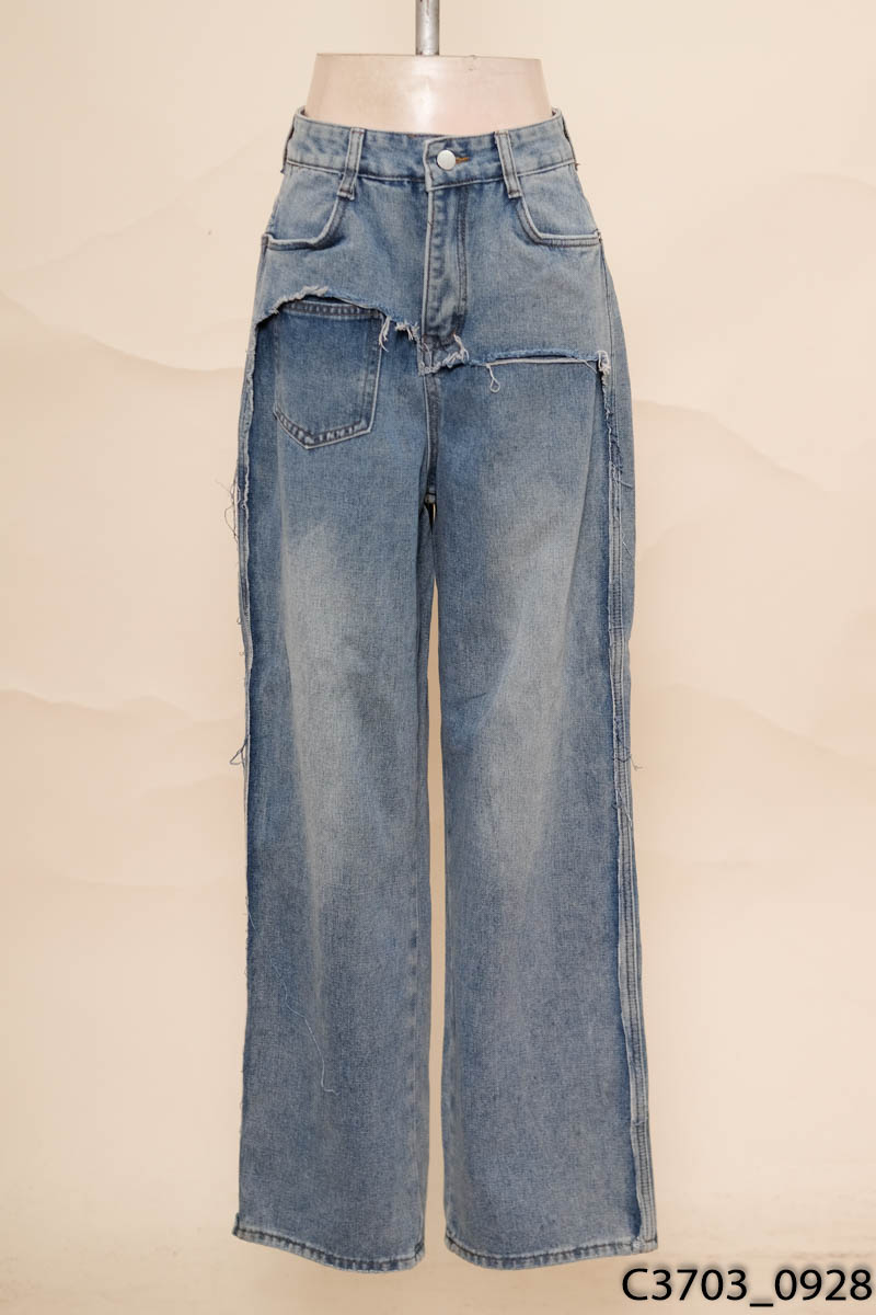 Quần jeans xanh ống rộng
