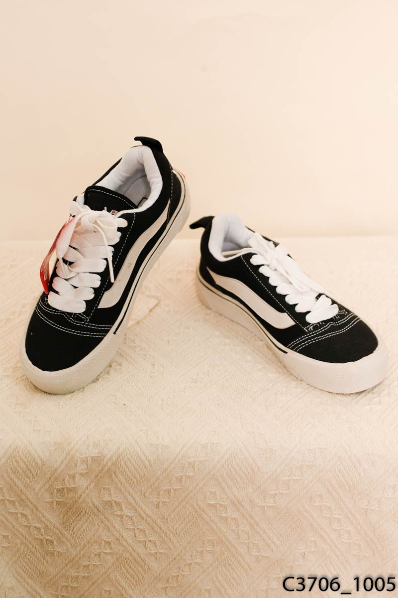 Giầy thể thao vans đen New Tags