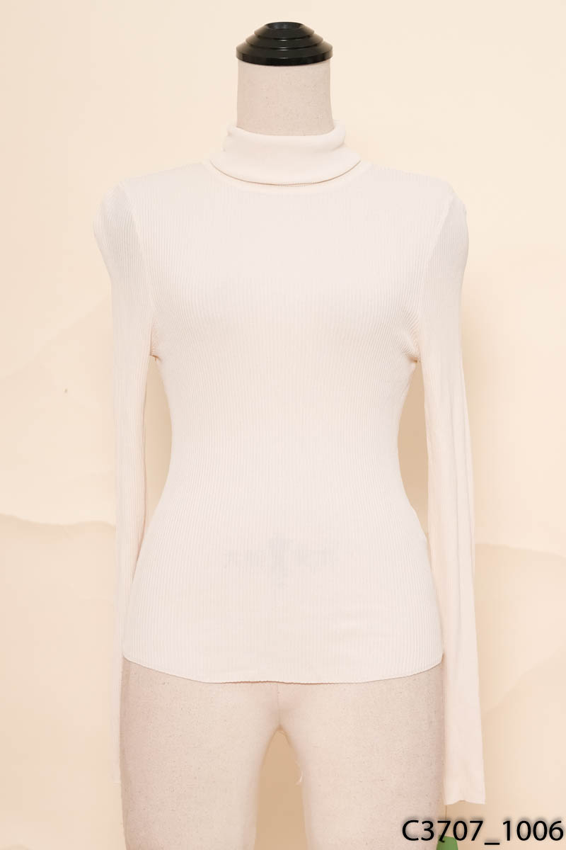 Áo len be cổ lọ Zara