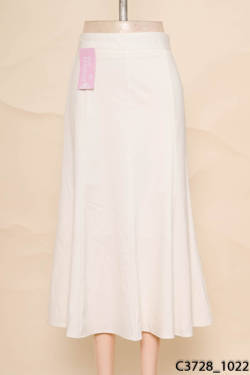 Chân váy trắng đuôi cá New Tags