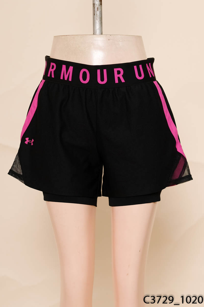 Quần shorts đen