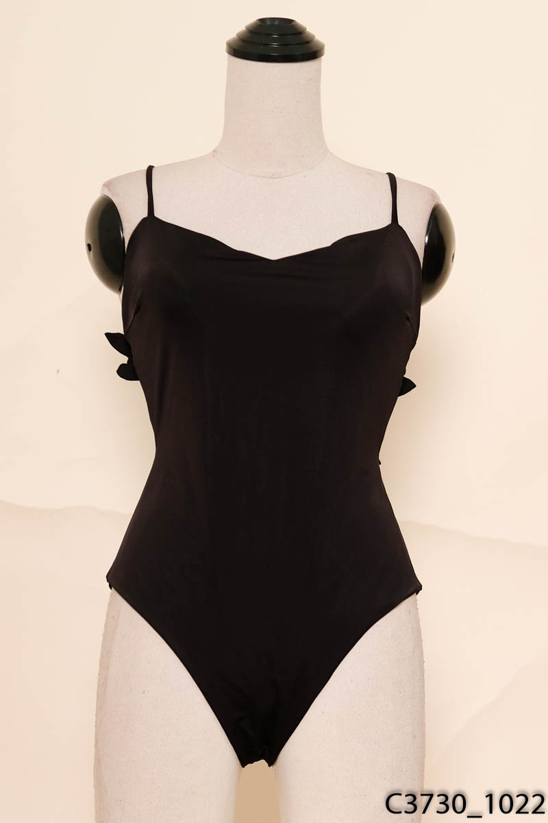 LINHHOANG - Jumpsuits 2 dây đen đính nơ New Tags