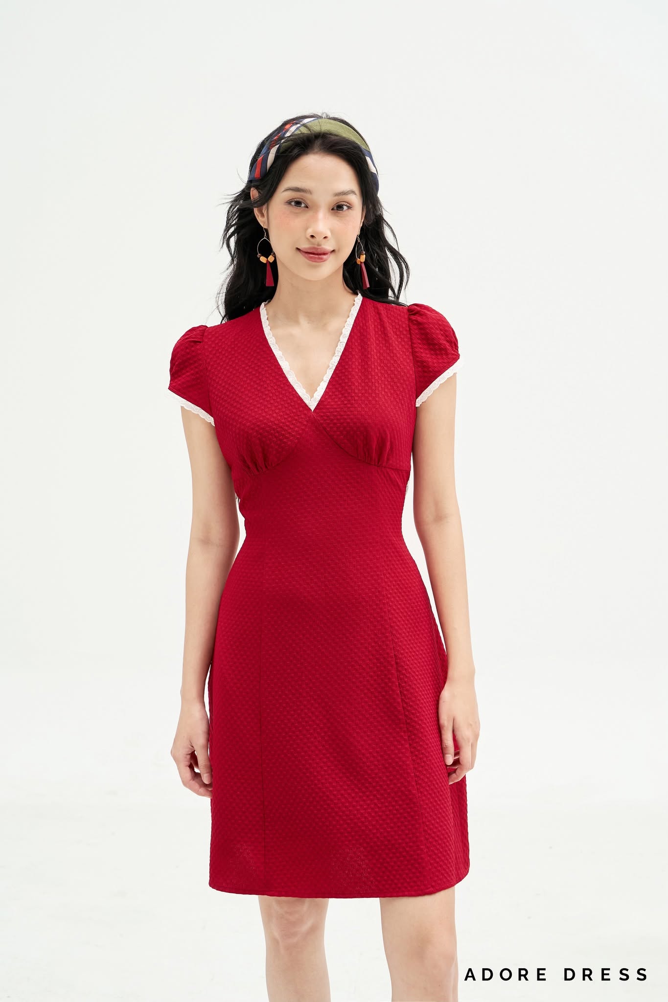 Đầm đỏ cổ V Adore Dress